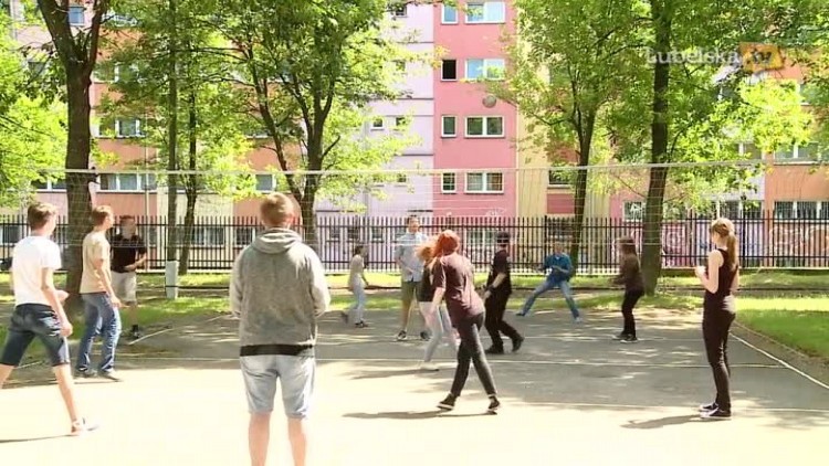 Młodzież kontra wychowanie fizyczne