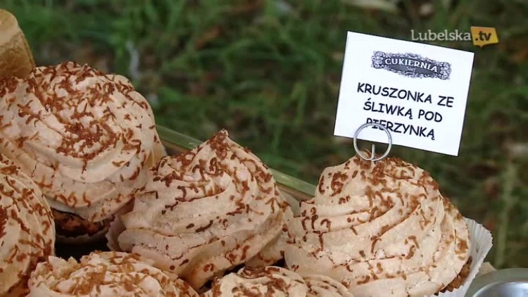 śniadanie na trawie