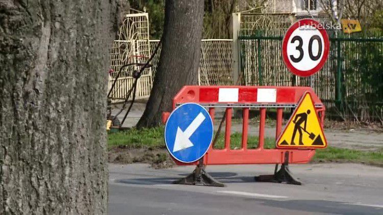 02_lkr_urzedowska_logo.mp4