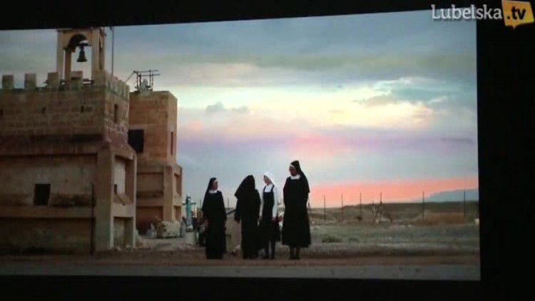 5filmiki_shorts_cklogompg.mp4