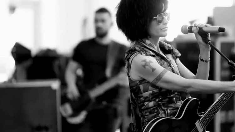 cranberries_video_3lr.MP4