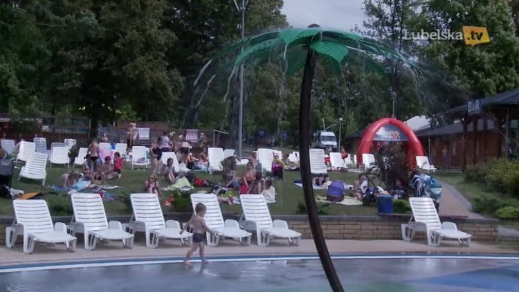 wakacje_z_dziecmi_logo_net.mp4