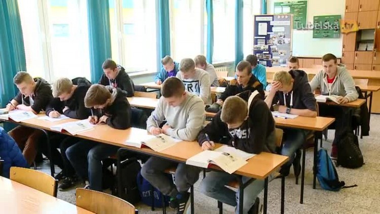 20161017_erasmusplus_logo.mp4