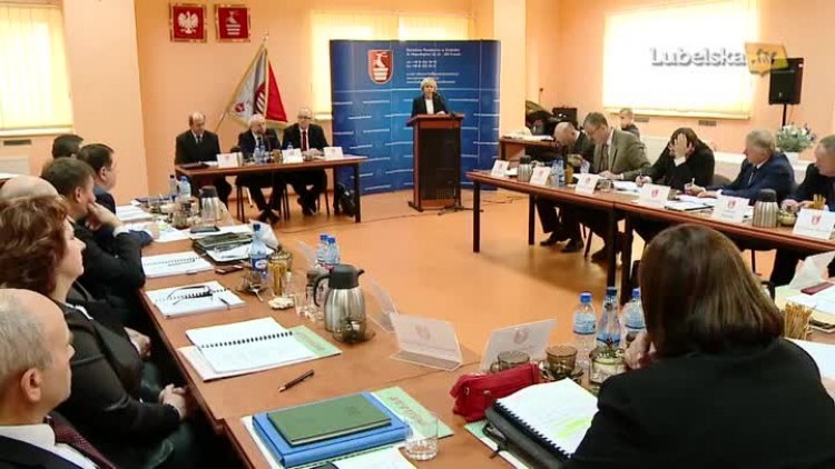 sesja_powiatowa_jak_nic_logo.mp4