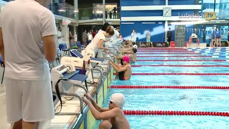 004_20161223_zawodyaqualogo.mp4