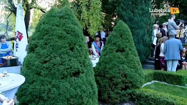 jubileuszowy_x_konkurs_nalewek_dworu_anna_logo_powtorka.mp4