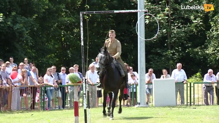 20170628_ulani_logo.mp4