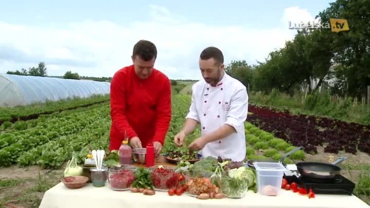 marekwieczorek_odkuchni_nastronelogo.mp4