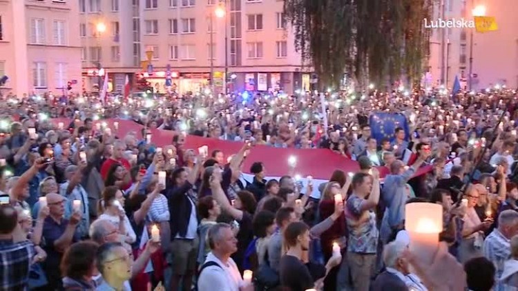 warszawa_protest_wolne_sady_net.mp4