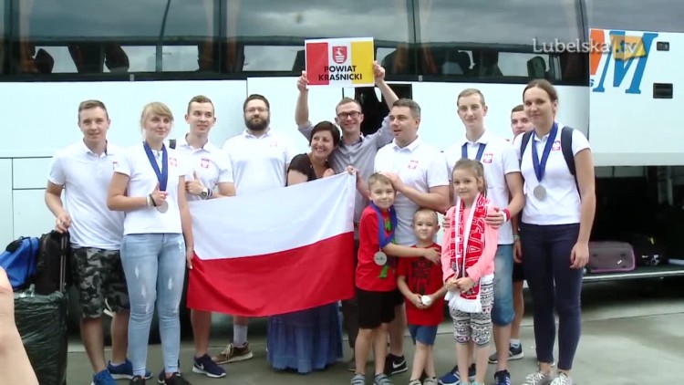 20170726_first_global_logo.mp4