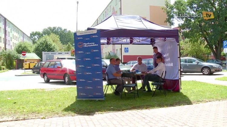 20170726_mobilne_biuro_posla_wilka_logo.mp4