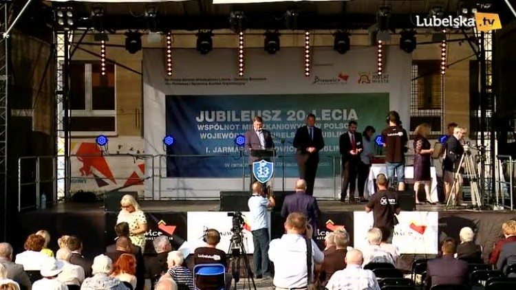 bronowice_czofficjalna_20170912_logo.mp4