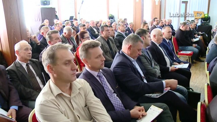 20171011_forum_gospodarcze_zapowiedz_news_logo-1.mp4