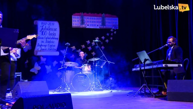 piotr_pawel_zaucha_wieczor_nad_rzeka.mp4