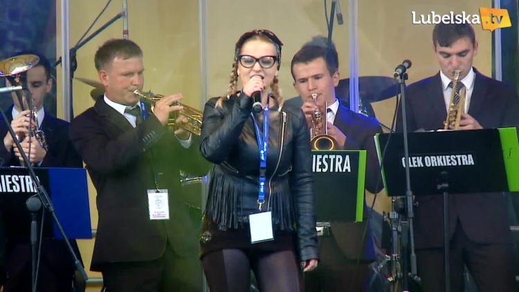 pdb_2017_go_machine_logo.mp4