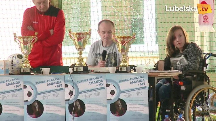 20171112_amanda_logo.mp4