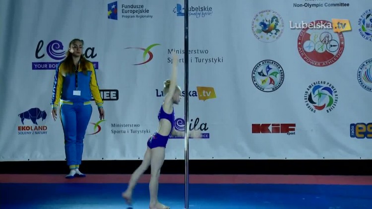 akrobatyka-lewascena_-_gotowa.mp4