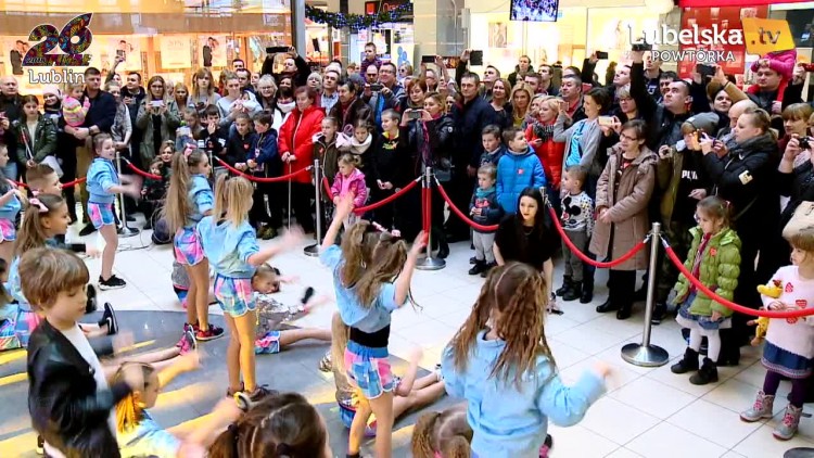 wosp_2018_cz3_logo.mp4