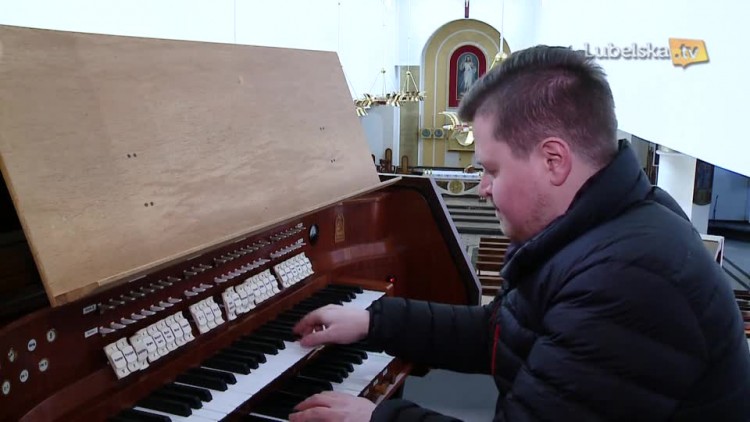 20180222_organy_piaski_logo.mp4