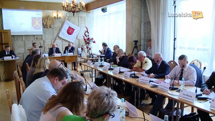 20180628_sesja_krasnik_cz1_logo.mp4