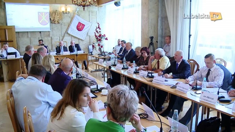 20180628_sesja_krasnik_cz2_logo.mp4