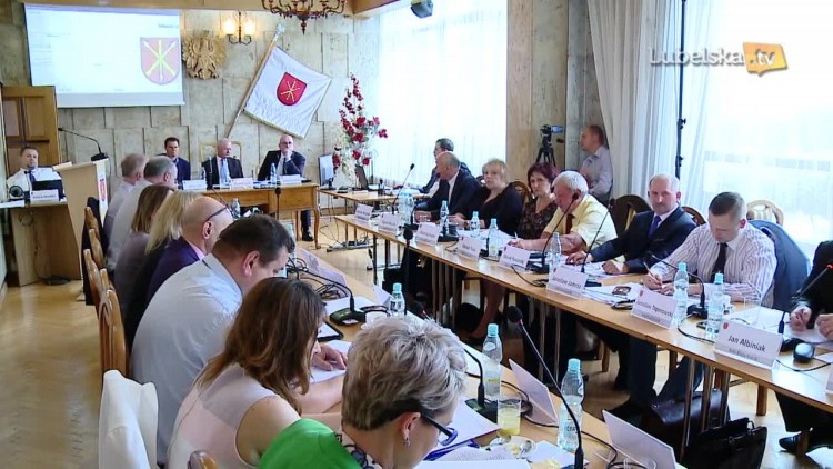 20180628_sesja_krasnik_cz4_logo.mp4