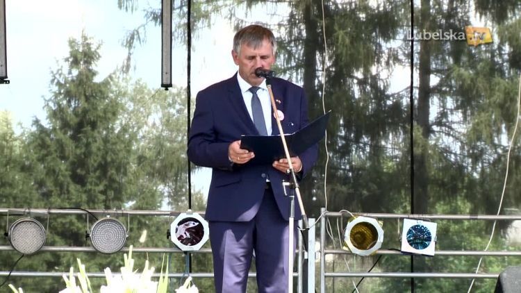 20180819_dozynki_stroza_czesc_oficjalna_logo1.mp4