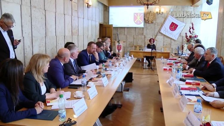 20181121_1sesja_miasto_logo.mp4