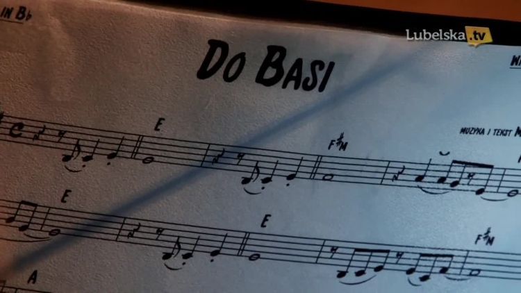 wieczorek_-_do_basi.mp4