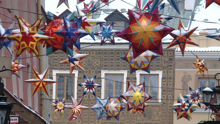 20181220_swiateczne_stare_miasto_5b0m85uuyiw44s0_.mp4