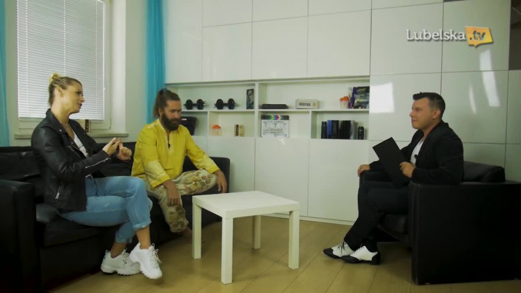 20190128_15_cm_konrada_mandaryna_paprodziad_logo.mp4