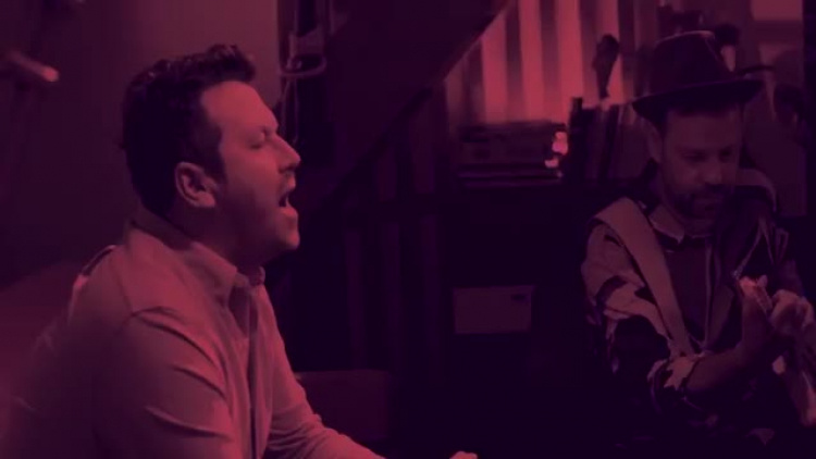 mafia_-_ona_tak_ma_official_video.mp4