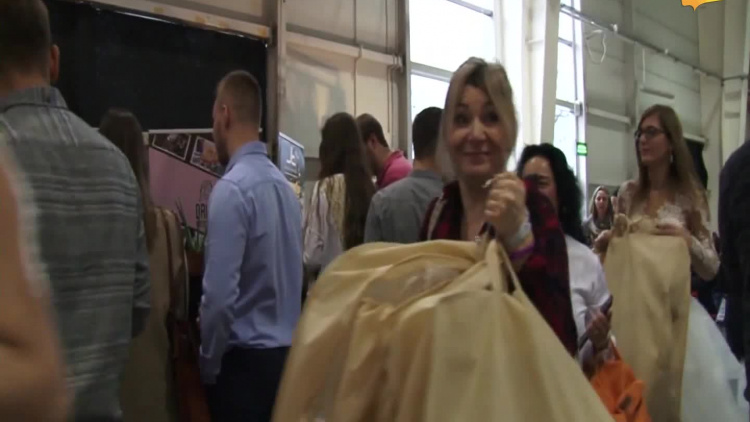 targi_slubne_onona.mp4