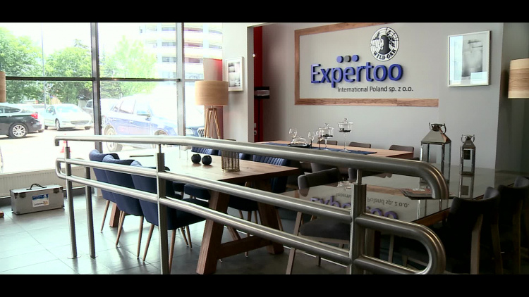 reklama-meble-expertoo-wersja-3-8eec059.mp4